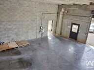 Location Murs commerciaux 155 m&sup2; — photo 4