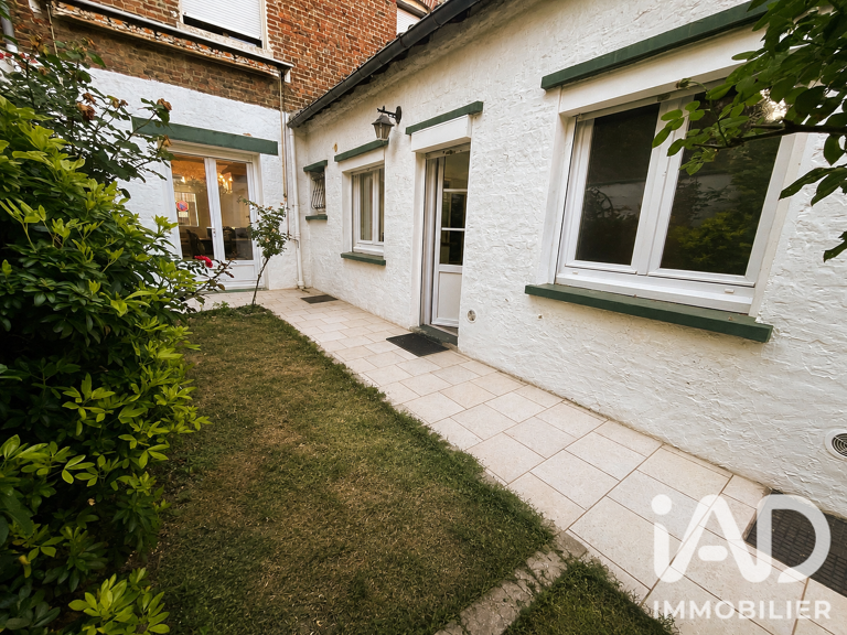 Vente Maison/villa 8 pièces — photo 1