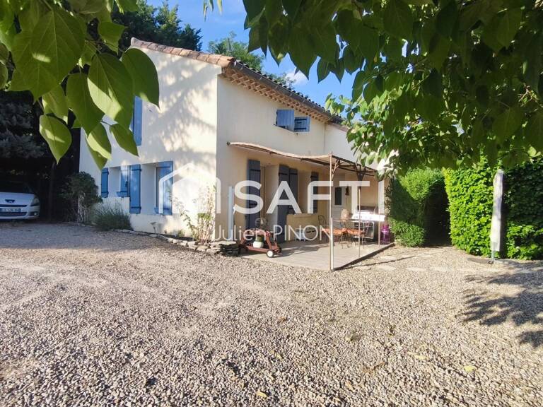 Propriété au calme absolu avec piscine et grand terrain à Saignon — photo 1