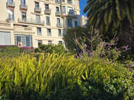 MENTON - LE PIED A TERRE IDEAL DANS UN VRAI PALACE DE RENOM — photo 3