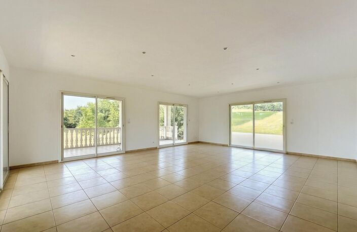 Maison de 5 pièces de 133 m² sur 2500 m² terrain — photo 4