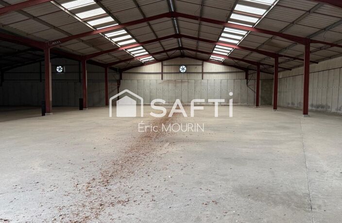 Local commercial de stockage, ou boxe pour caravane, camping car. — photo 4