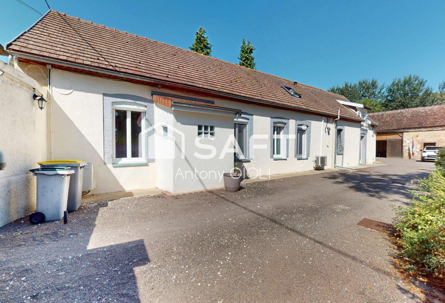 Longère F5, grange 86m2, terrain et dépendances ! — photo 1