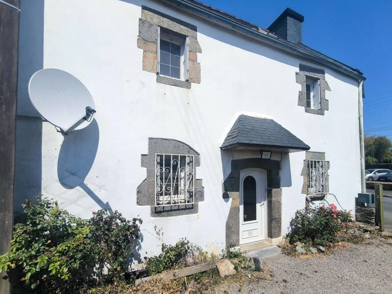 Maison en pierre, 70 m², plein centre de Plestin — photo 1