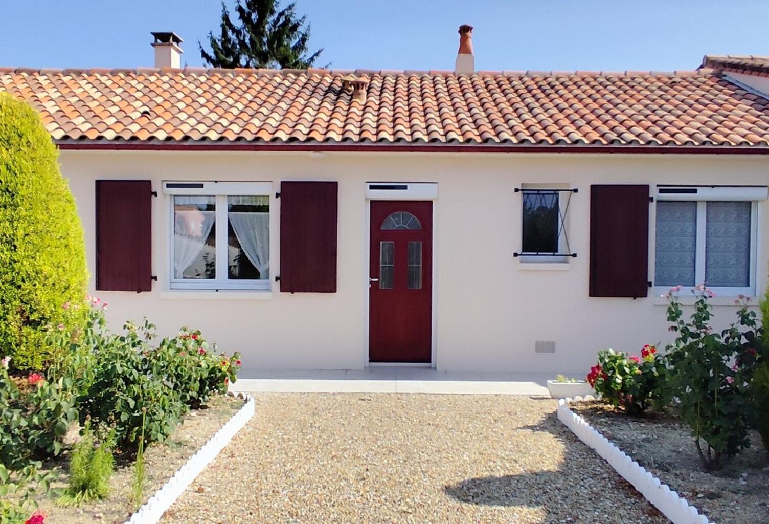 Maison plain pied impeccable avec grand terrain — photo 1