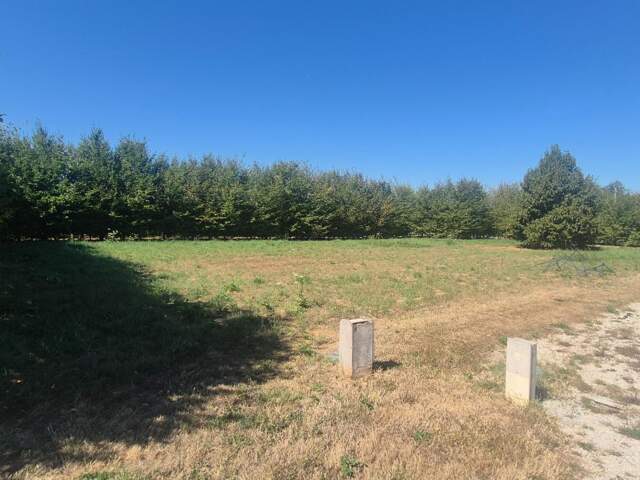 Terrain à bâtir 1 137 m² près de Bernay — photo du bien
