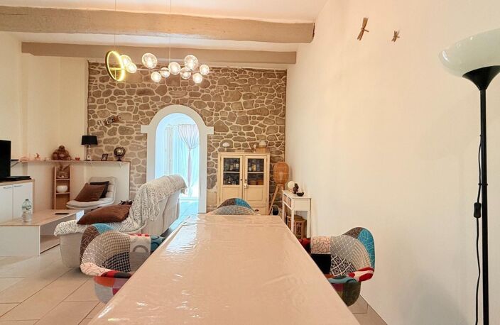 Maison de village rénovée à Montblanc — photo 2