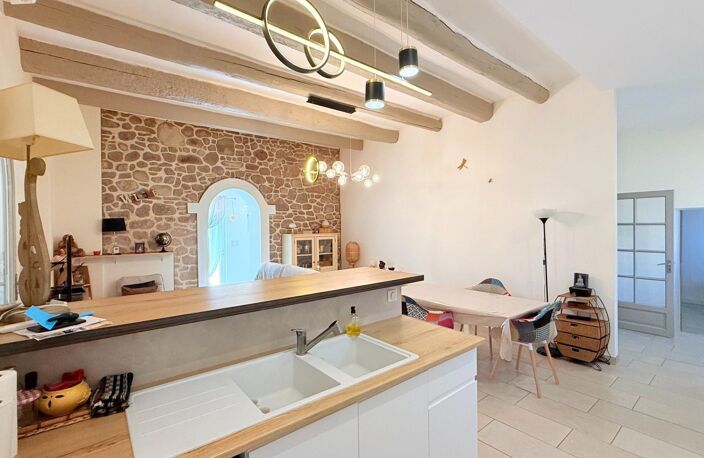 Maison de village rénovée à Montblanc — photo 3