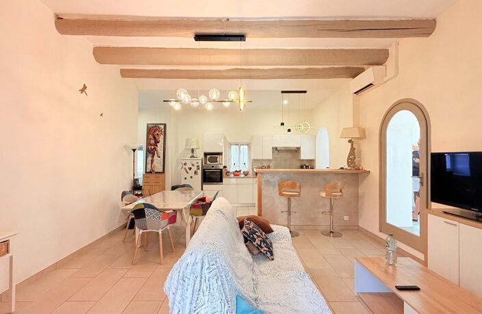 Maison de village rénovée à Montblanc — photo 4