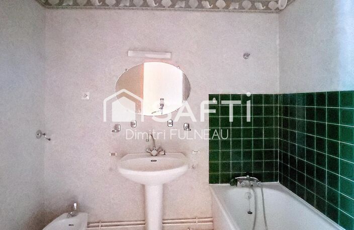 Appartement à rafraichir avec parking en sous sol securiser — photo 5