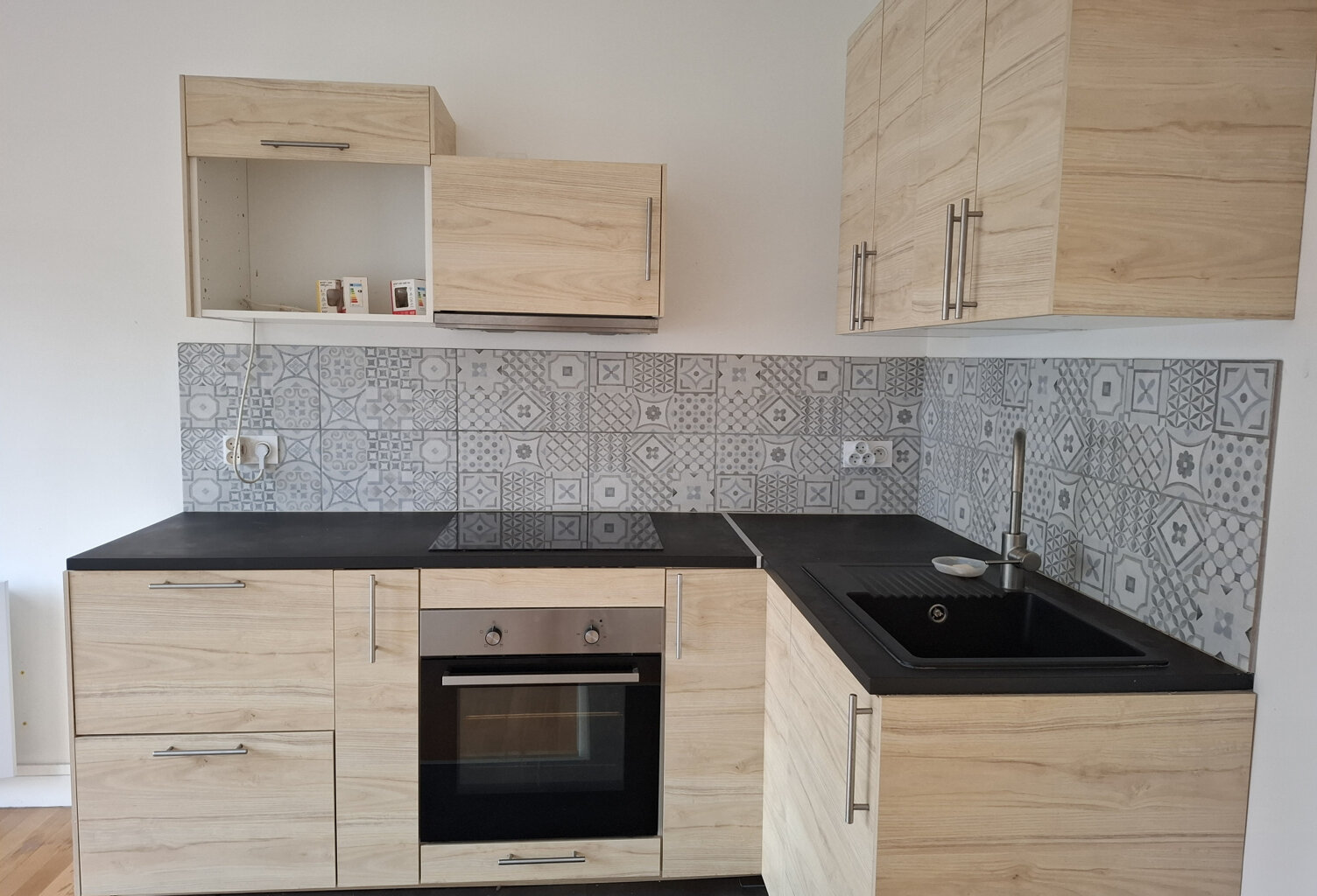 DPT (38) A LOUER - T2 bis rénové - 51m2  - Rue du Commandant — photo 1