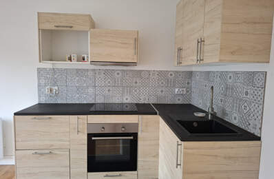 DPT (38) A LOUER - T2 bis rénové - 51m2  - Rue du Commandant — photo du bien