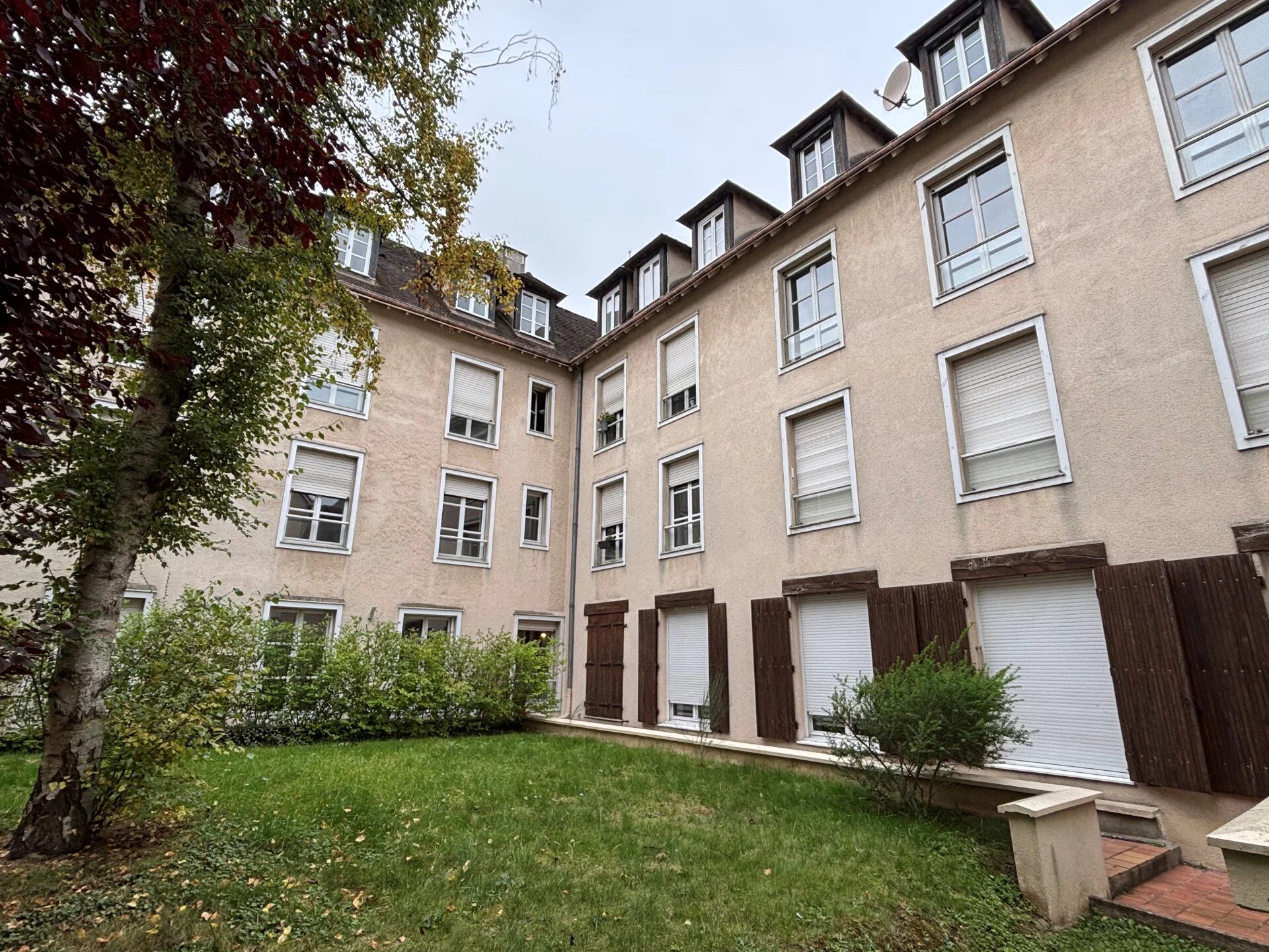 Appartement 5 pièces 113 m² · à Chartres · 113 m² · 1 363 €/mois