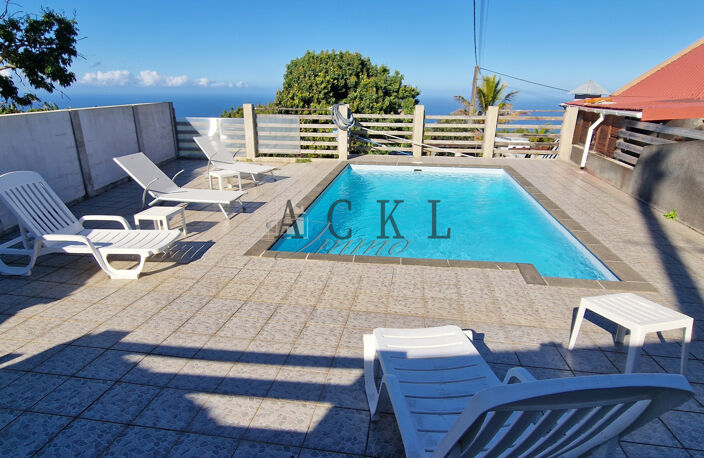 VILLA F7 de standing + 2 dépendances A vendre à PETITE-ILE d — photo 4