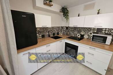 Appartement 1 pièces 370 €