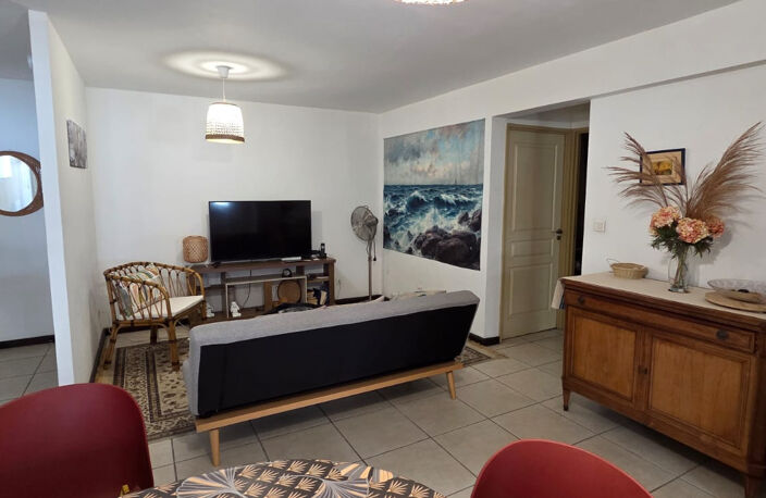 Vente T2 meublé hors carré d'or — photo 2