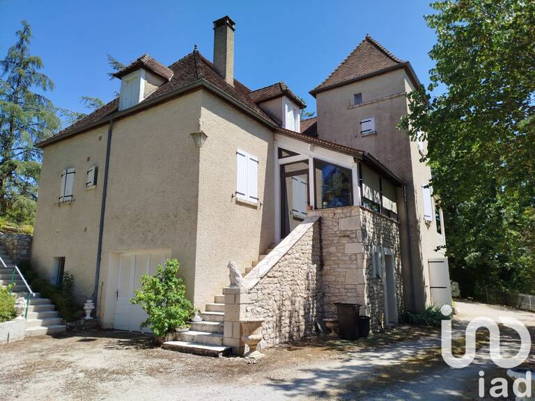 Vente Maison/villa 8 pièces — photo 1
