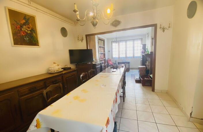 Maison de ville T5 de 151 m² - A rénover - Tournay — photo 3