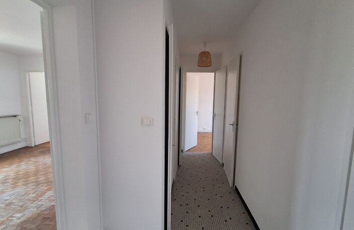 Location appartement  56 m² à Villeurbanne (69100) — photo 5