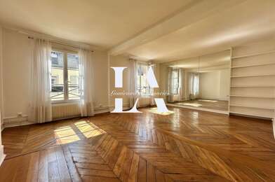 Appartement 3 pièces 2217 €