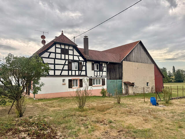 JOLIE MAISON - SECTEUR CALME - GROS POTENTIEL — photo du bien