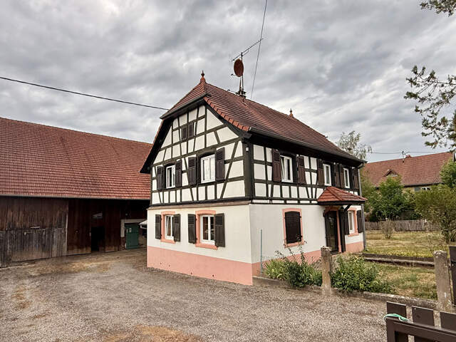 JOLIE MAISON - SECTEUR CALME - GROS POTENTIEL — photo du bien