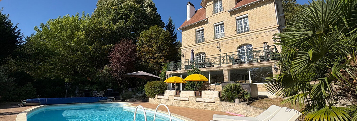 Maison 9 Pièces 250 m² à vendre à Parmain (95620)