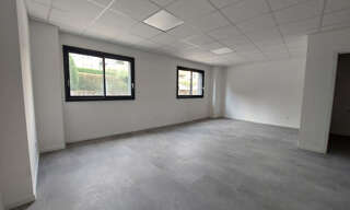Commerce  100 m² à louer à Rodez (12000)
