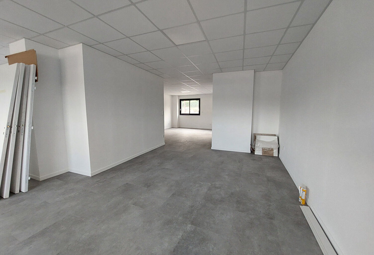 Locaux commerciaux / professionnels - RODEZ — photo 1