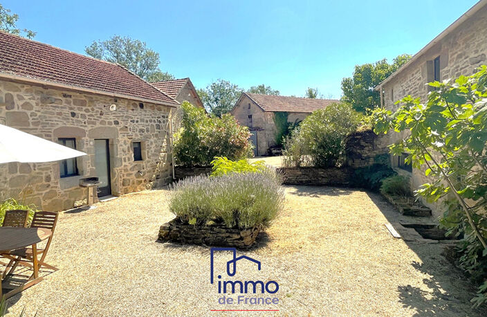 Ensemble immobilier - Maison + gîtes + terrains agricoles — photo 3