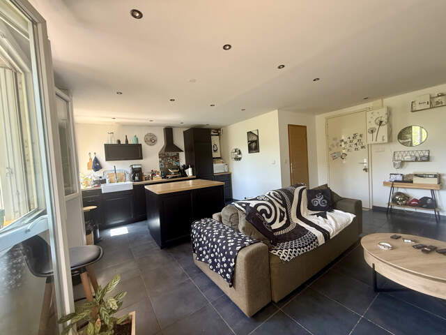 Aubagne - Appartement type 3 — photo du bien