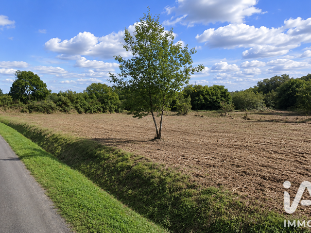 Vente Terrain à bâtir 3 040 m&sup2; — photo du bien