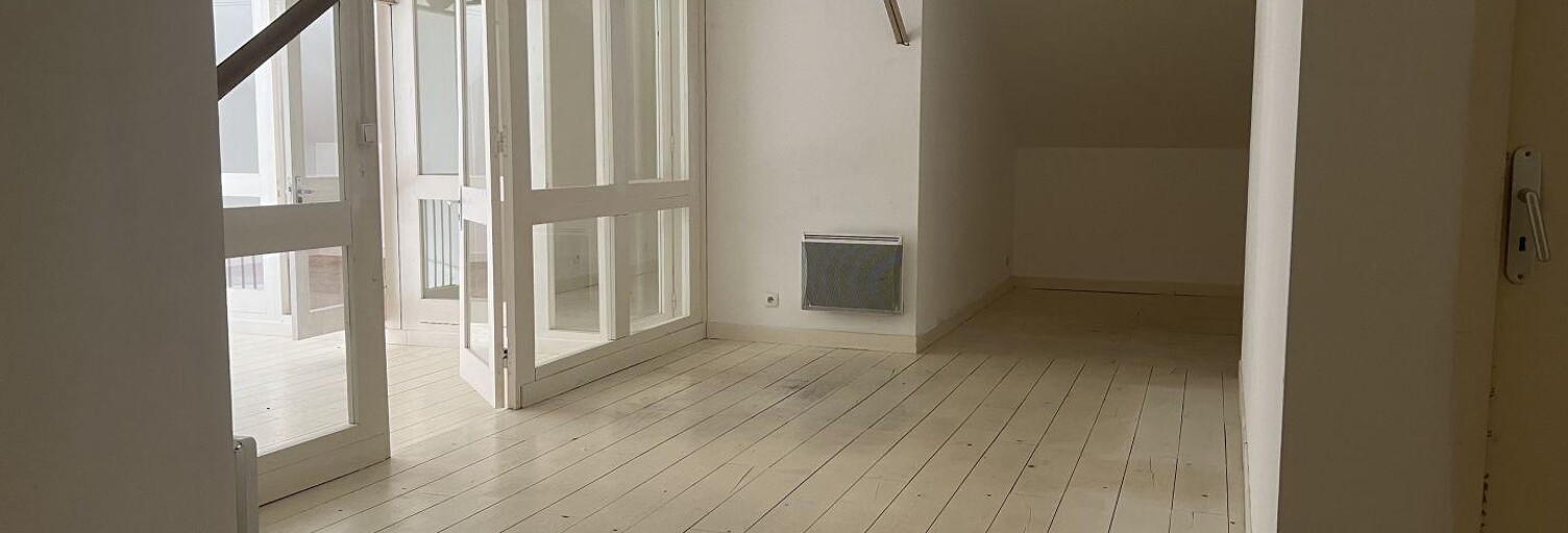 Bureau  80 m² à louer à Nantes (44300)