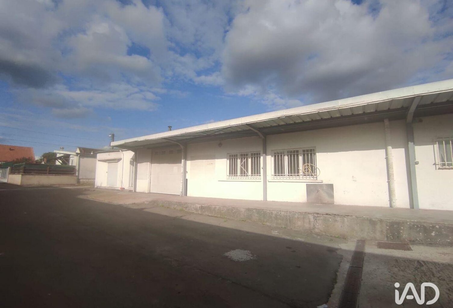 Location Boutique/Local commercial 265 m&sup2; — photo 1