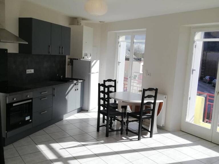 IMMEUBLE  AVEC LOCAL COMMERCIAL ET APPARTEMENT EN DUPLEX  LANDÉVANT (56690) — photo 1