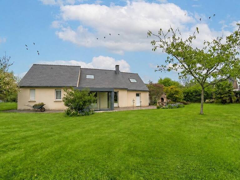 Plain-pied sur 2 661 m² à 10 min d'Auray — photo 1