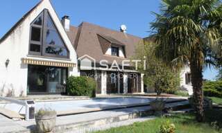 Maison 6 Pièces 204 m² à vendre à Saint-Rémy-en-Rollat (03110)