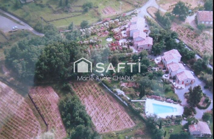 8 gîtes, Mazet, Atelier, Grange, d'environ 696 m2 sur terrain de 2 h — photo 2