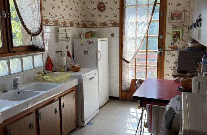 Maison familiale avec grand terrain constructible à Jausiers — photo 3