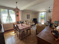 Maison familiale avec grand terrain constructible à Jausiers — photo 4