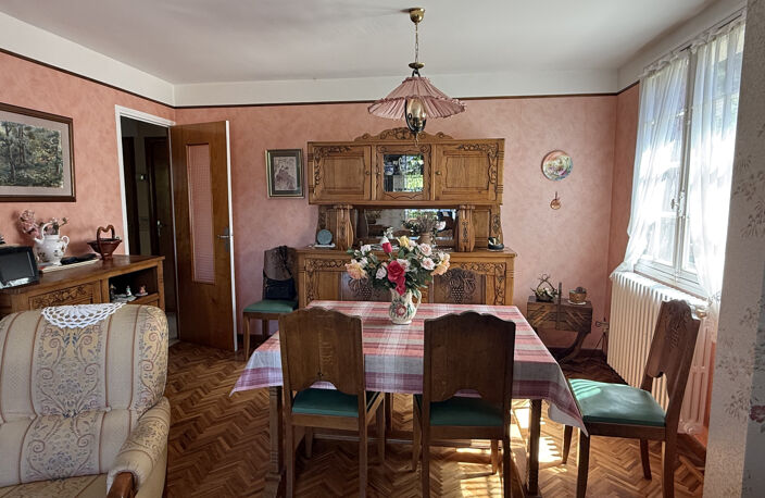 Maison familiale avec grand terrain constructible à Jausiers — photo 5