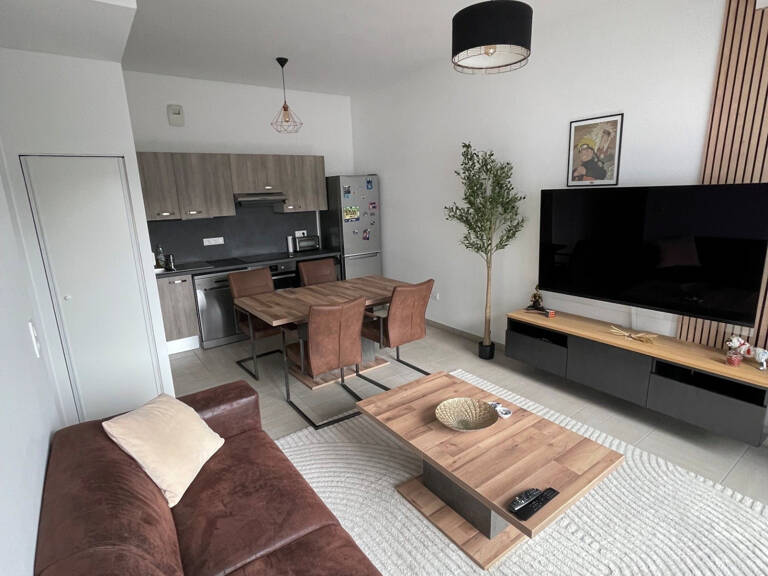 APPARTEMENT DEU PIECES MEUBLE - HYPER CENTRE DE TOURS — photo 1