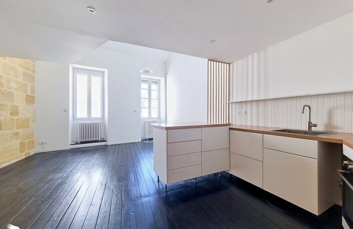 Maison en pierre de 5 pièces principales — photo 2