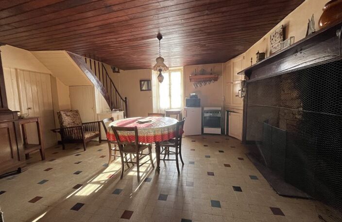 Maison en pierre de 3 pièces principales — photo 5