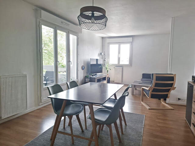 Appartement à usage d'habitation — photo du bien
