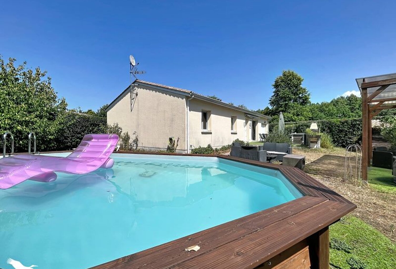 Contemporaine de 6 pièces principales — photo 1