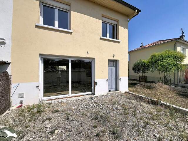 Maison de bourg de 4 pièces principales — photo du bien