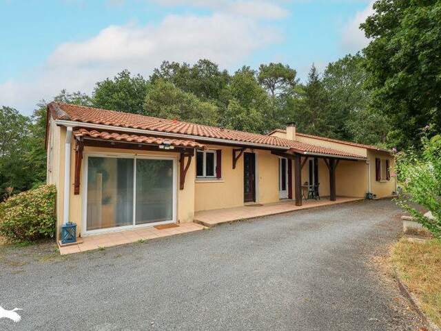 Pavillon de 7 pièces principales — photo du bien