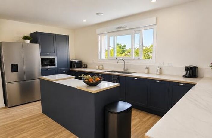 Vente maison 5 pièces 212 m² Mont-près-Chambord (41250) — photo 2