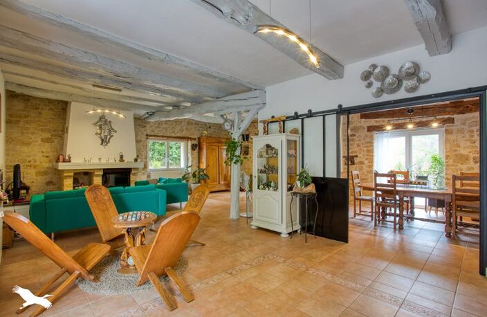 Maison en pierre de 9 pièces principales — photo 2